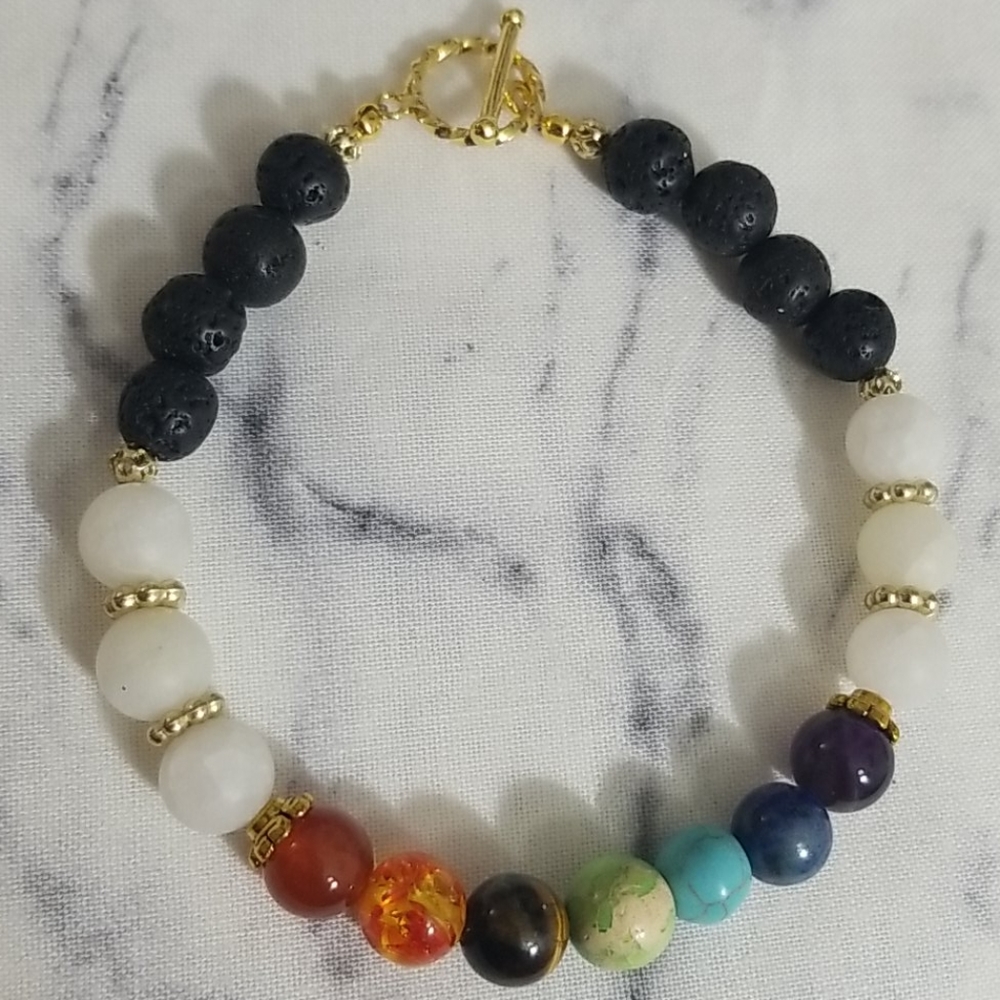 7 Chakra stone, white quartz beaded bracelet - Picture 8 of 8